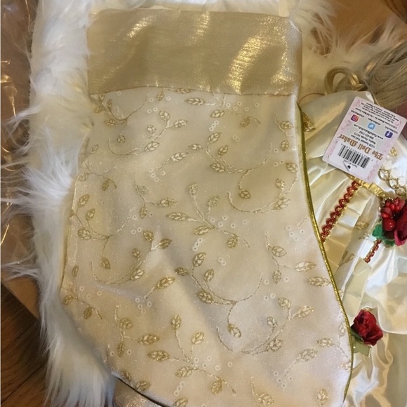 PRECIOUS MOMENTS CHRISTMAS STOCKING DOLL. Pretty 16 inch doll & stocking - Picture 5 of 10